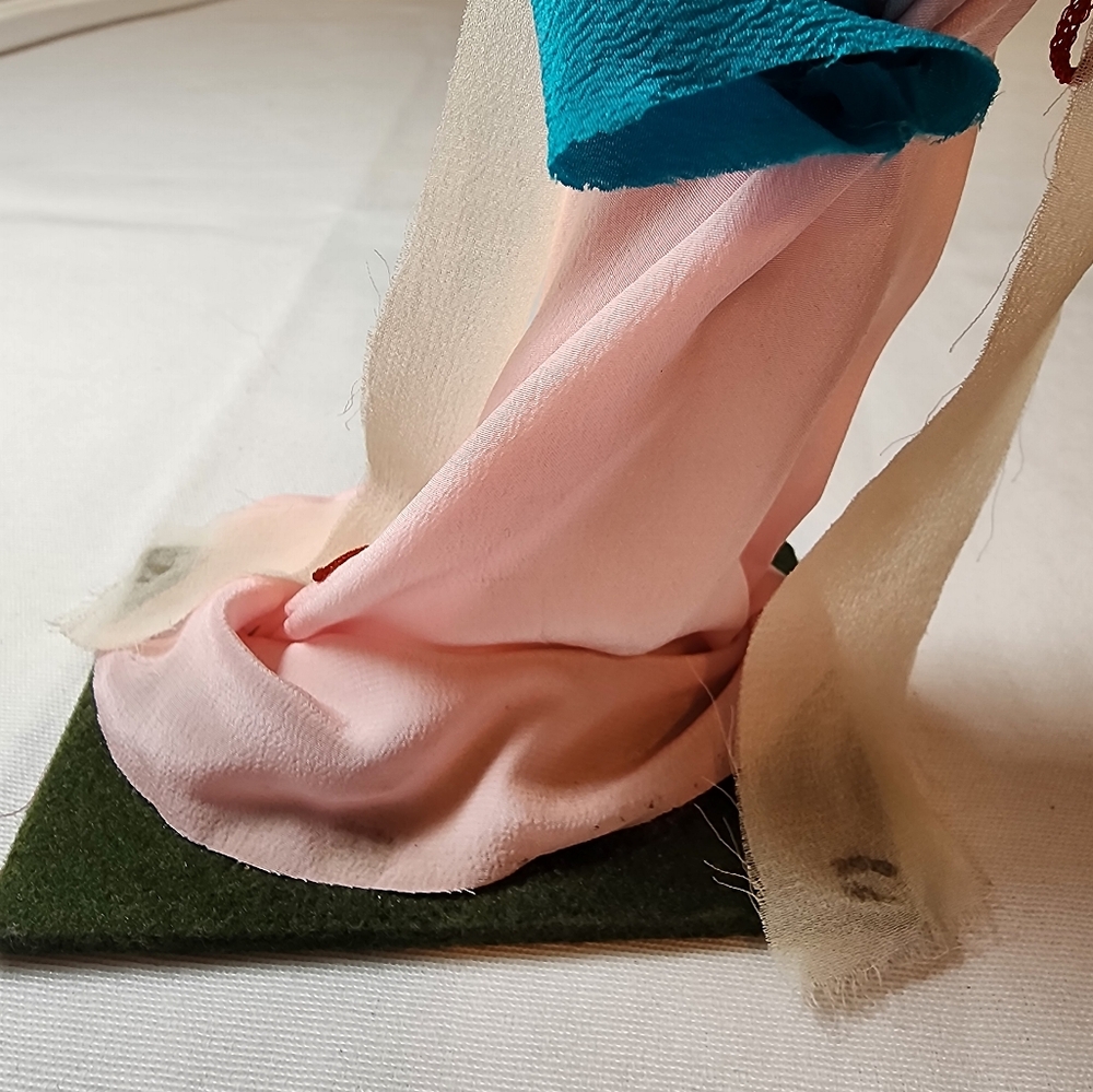 Japanese Geisha doll - Picture 11 of 16